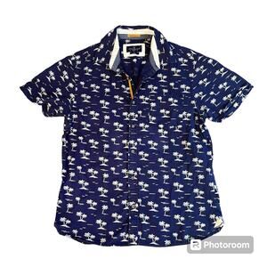 Men’s Casual Button Down Shirt | Size Small